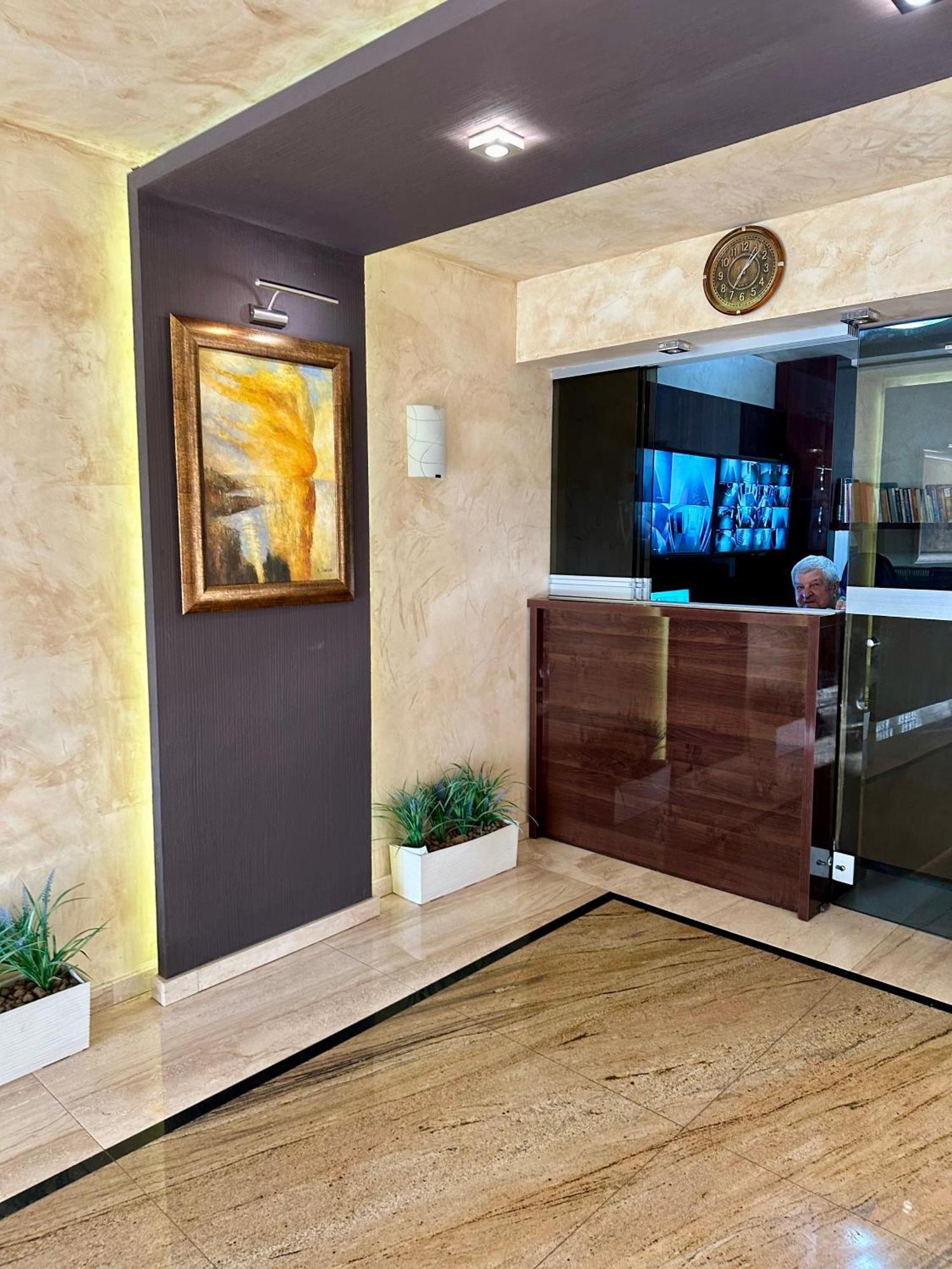 Serenity Studio Burgas Stad Buitenkant foto